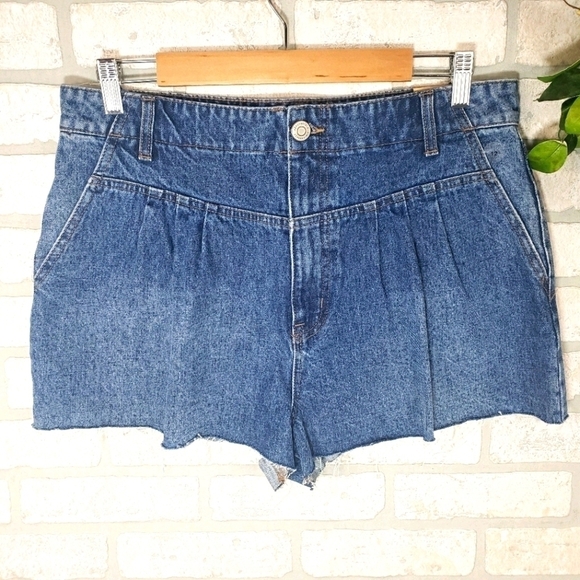 AEROPOSTALE High Rise Mom Shorts Size 12 - Picture 9 of 9